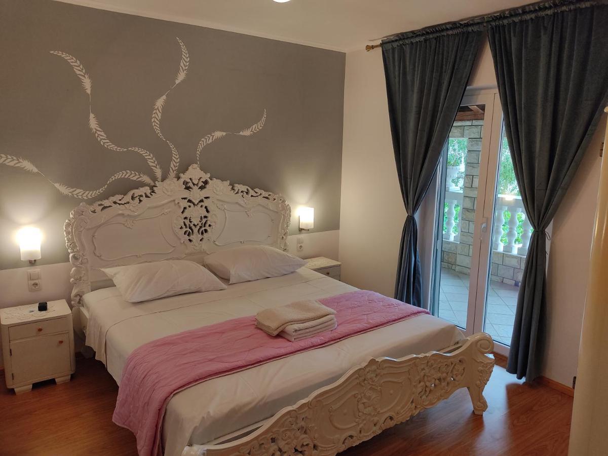 Apartments Milka Vodice Zewnętrze zdjęcie