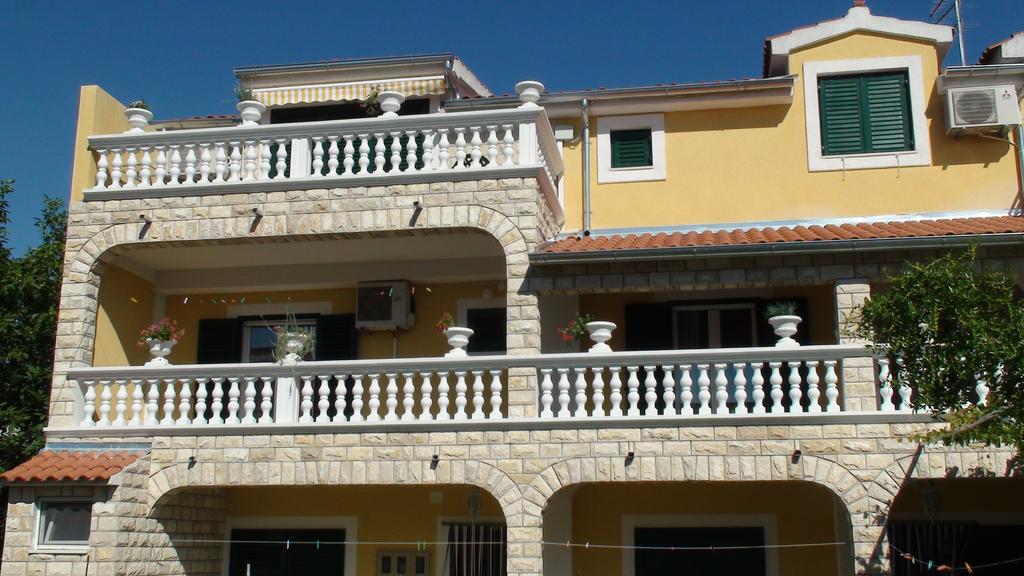 Apartments Milka Vodice Zewnętrze zdjęcie