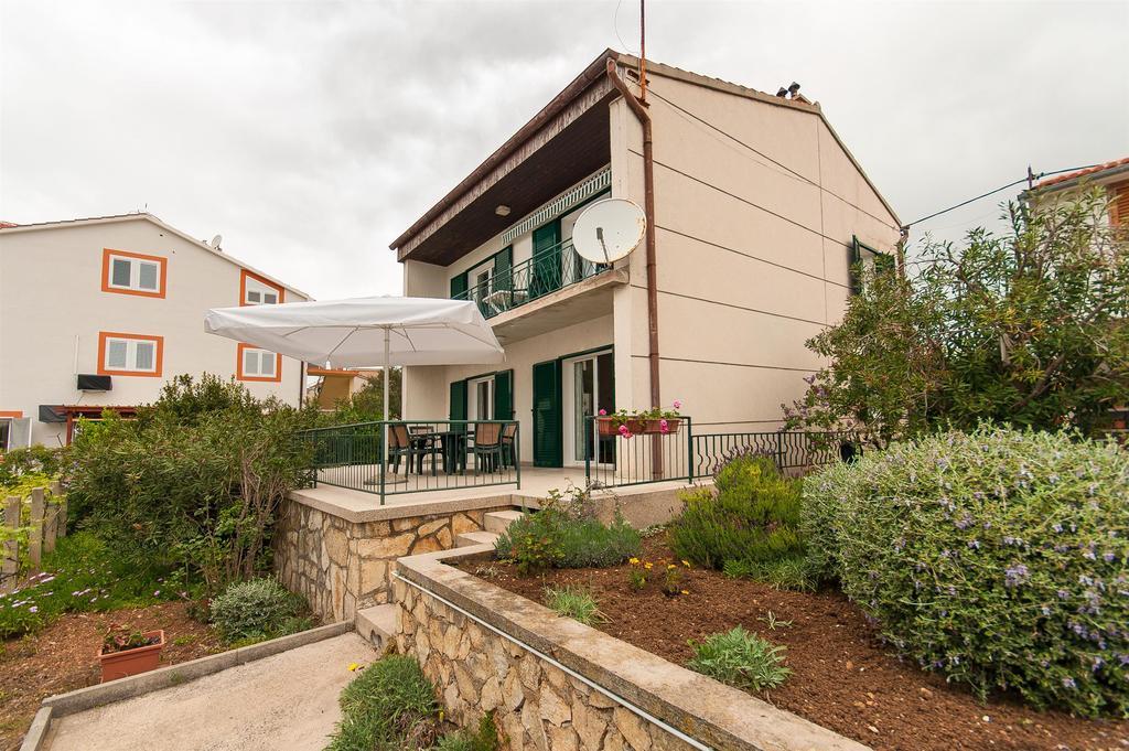 Apartments Milka Vodice Zewnętrze zdjęcie
